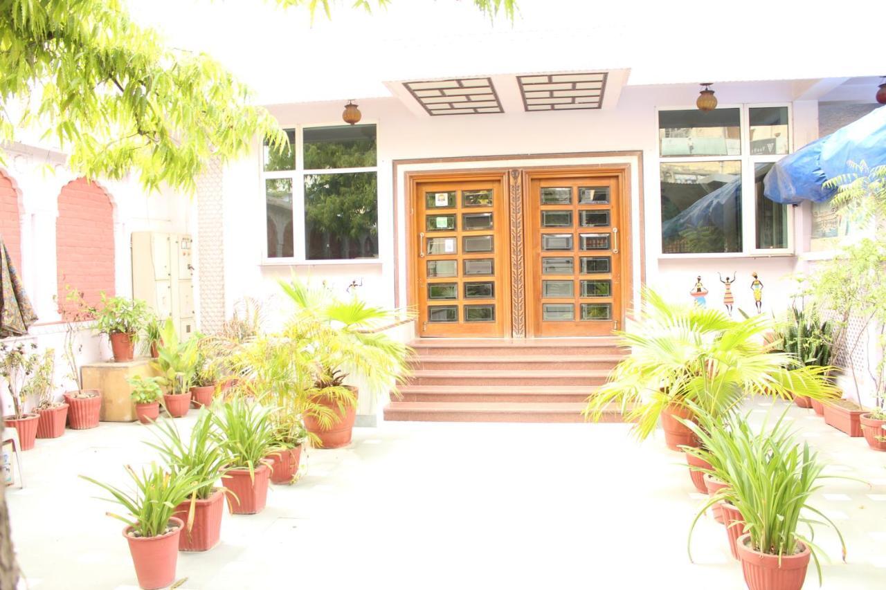 Hotel The Chit Chat Palace Jaipur Buitenkant foto