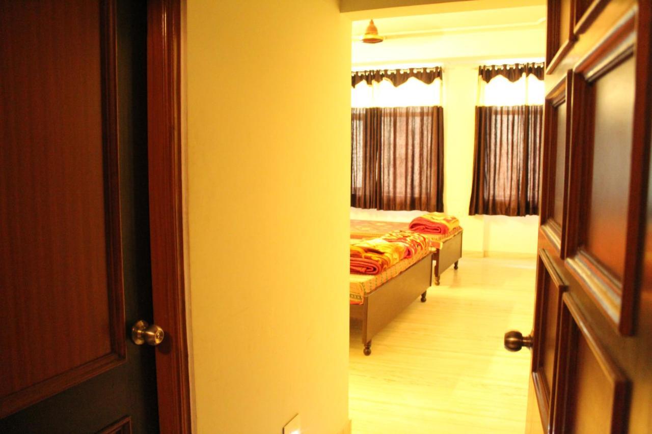 Hotel The Chit Chat Palace Jaipur Buitenkant foto
