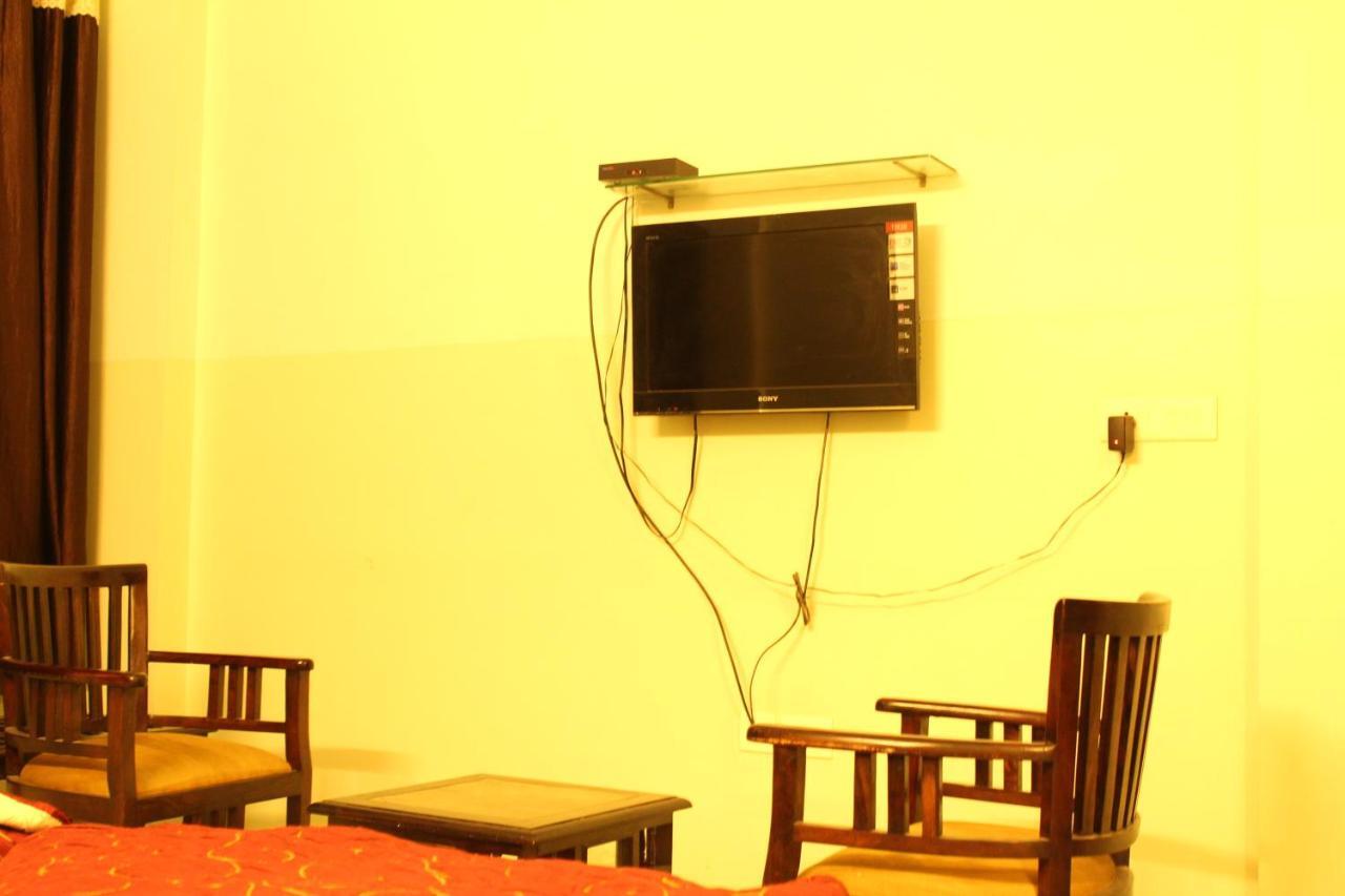 Hotel The Chit Chat Palace Jaipur Buitenkant foto